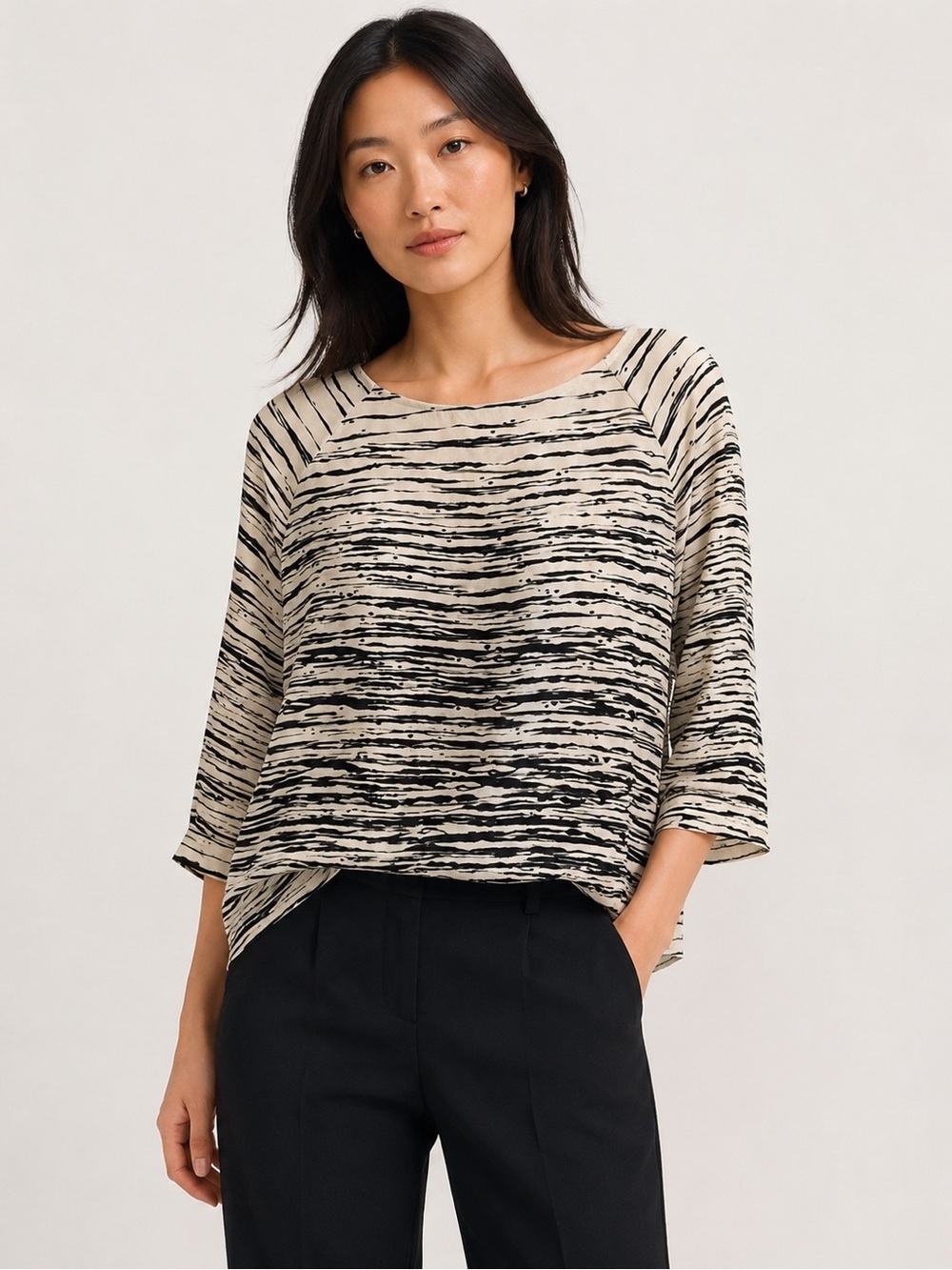 Vince Silk Abstract Stripe Blouse XS Ivory Black 3/4 Sleeve Career Top
